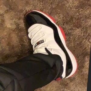 Low top retro Jordan #11’s